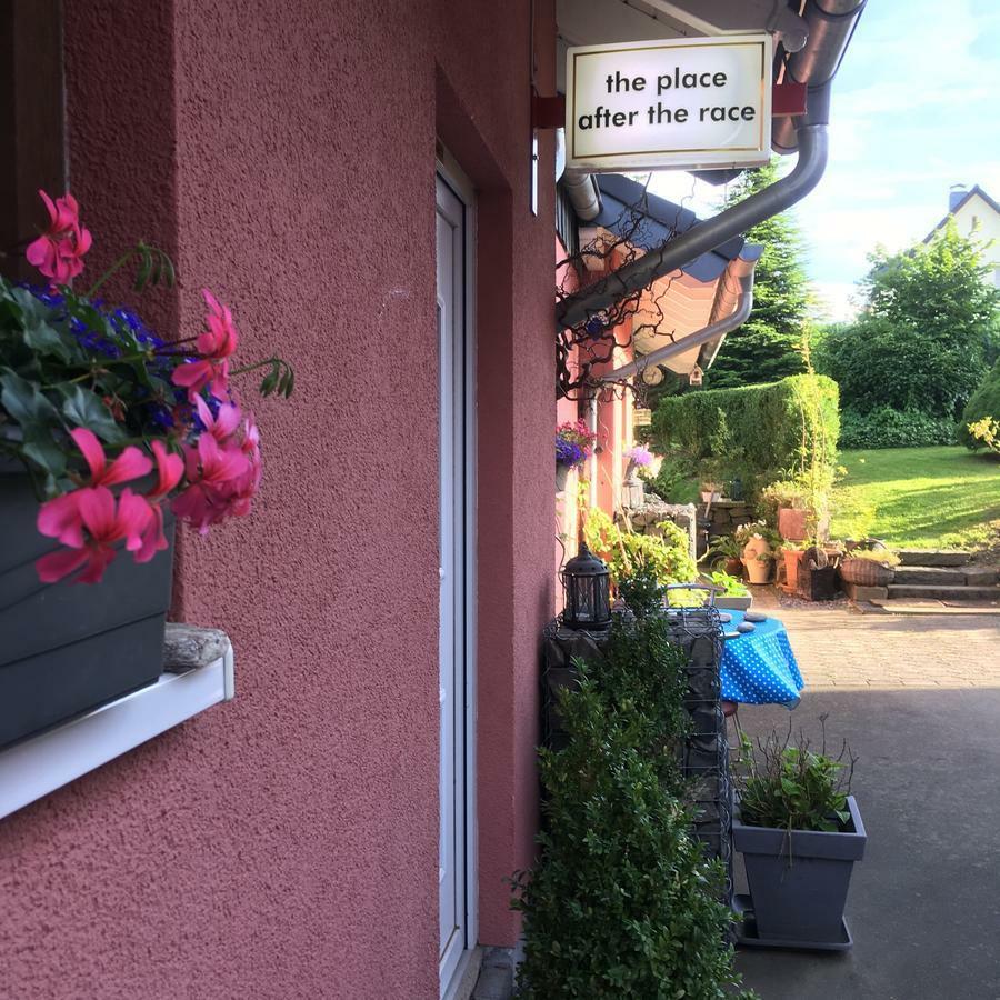 The Place After The Race B&B Mullenbach Bagian luar foto